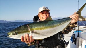 ブリ―広島遊漁船海斗