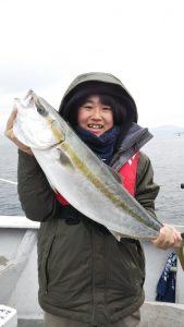 ブリ―広島遊漁船海斗